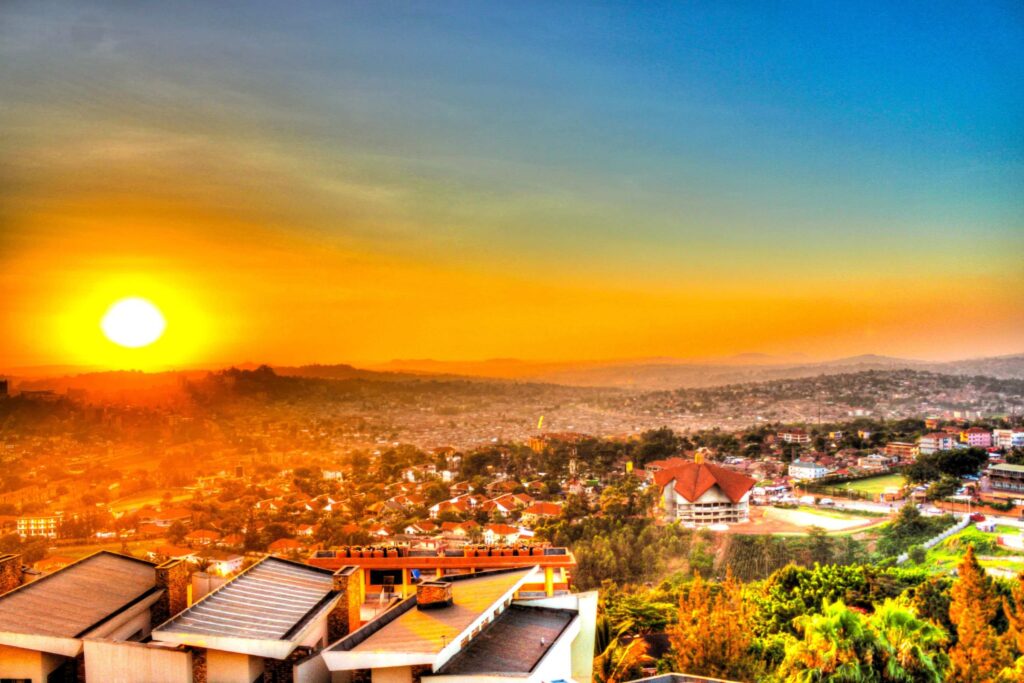 Solnedgang over Kampala Uganda