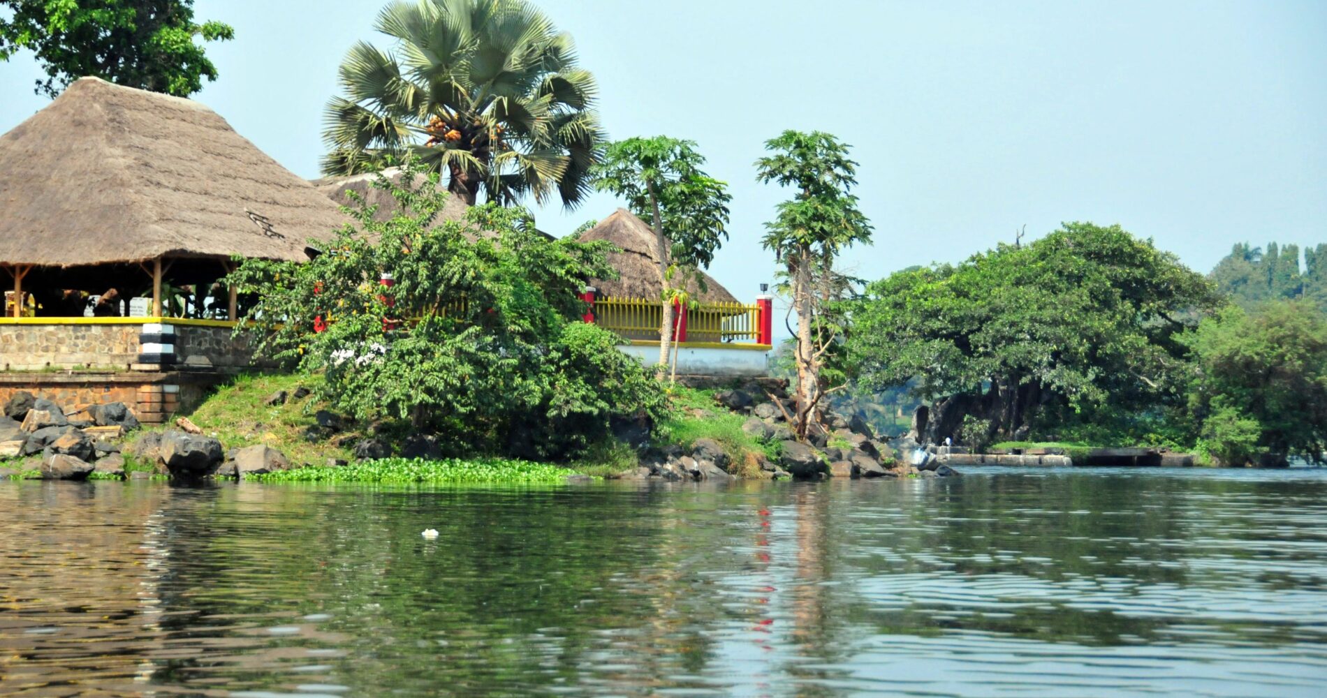 Biltur fra Entebbe / Kampala til Jinja
