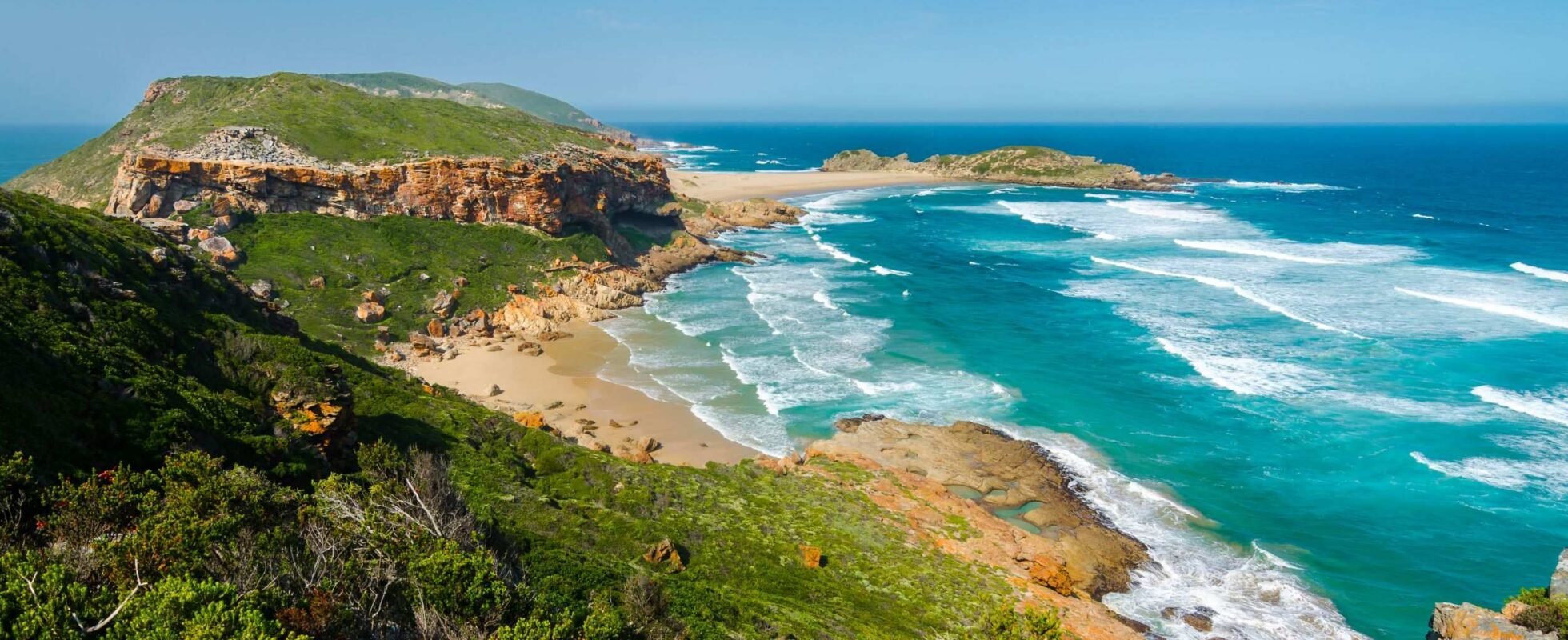 Fjell og blått hav på Garden Route